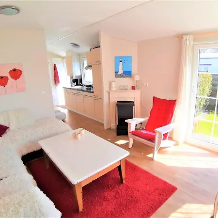 샬레 556 Op Recreatiepark De Wielen *