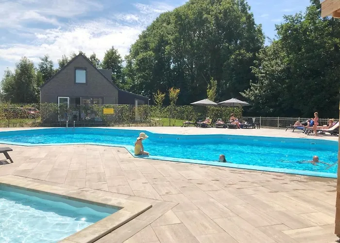 556 Op Recreatiepark De Wielen Sint Maarten