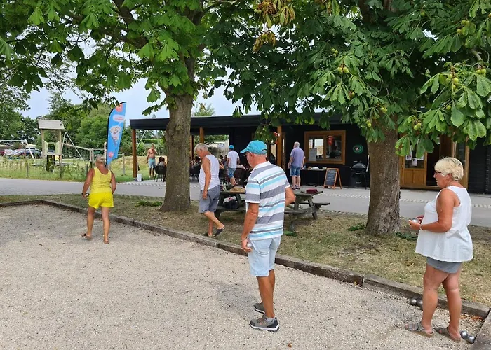 556 Op Recreatiepark De Wielen Sint Maarten